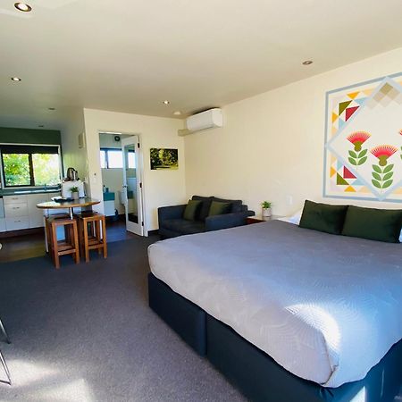 Commodore Motel Dunedin Extérieur photo