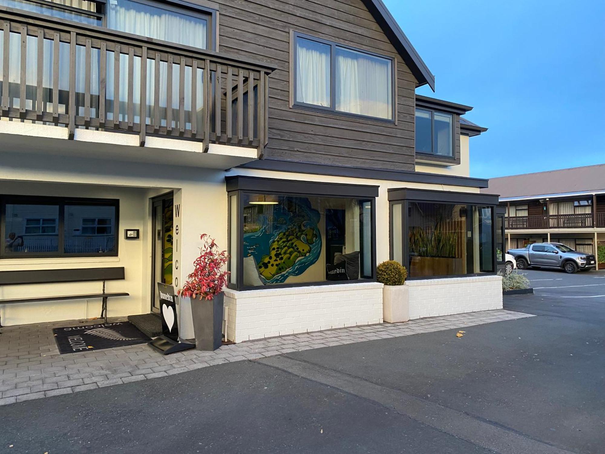 Commodore Motel Dunedin Extérieur photo