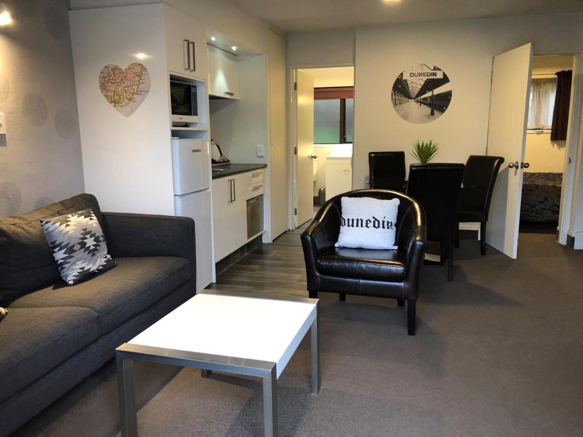 Commodore Motel Dunedin Extérieur photo